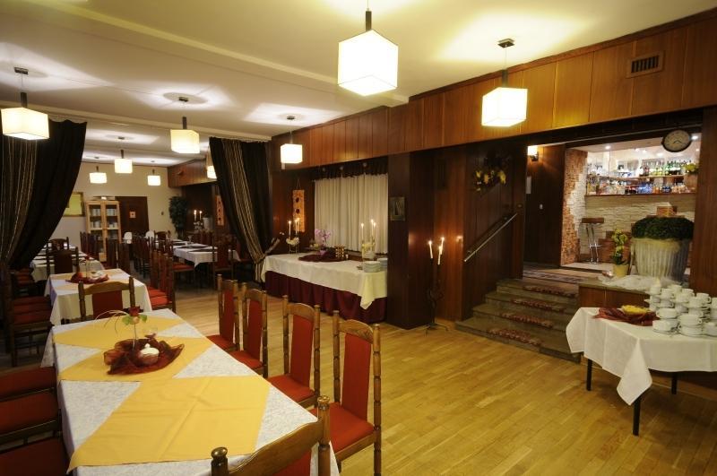 Jowisz Apartamento Poznań Restaurante foto